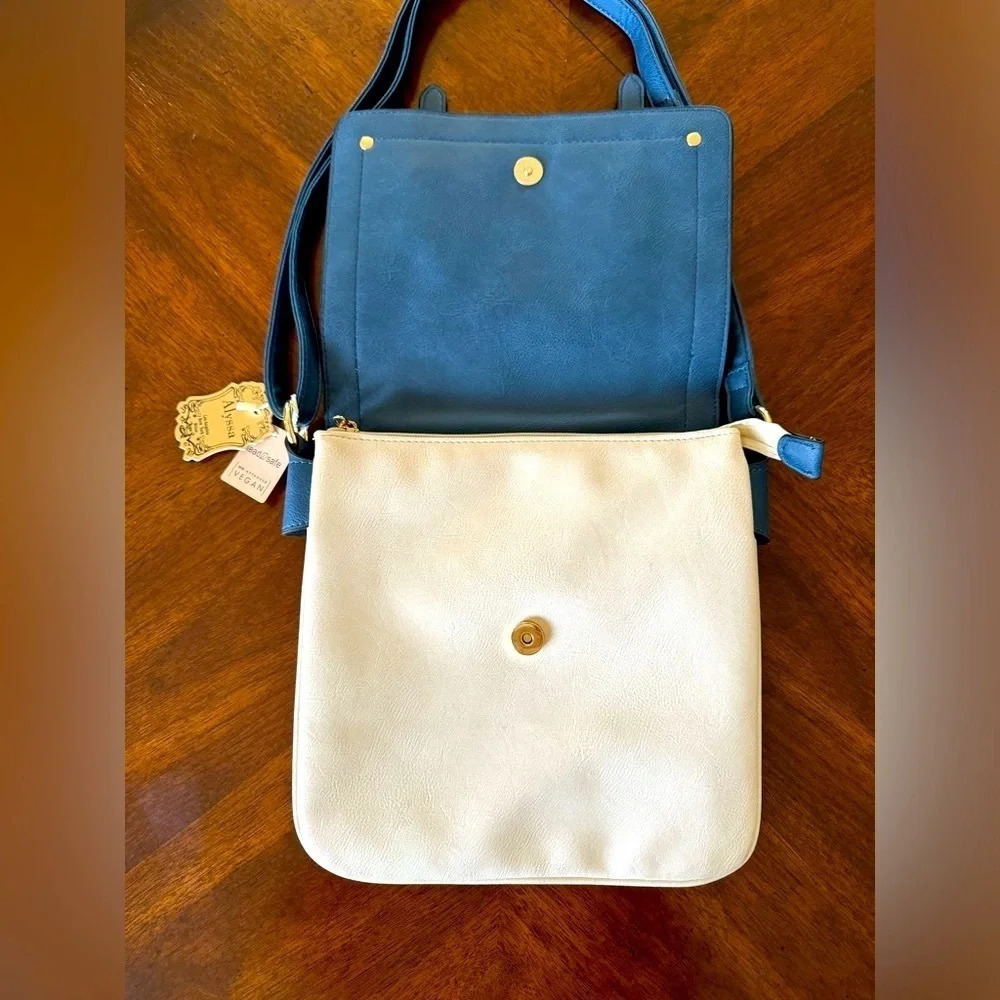 NWT Alyssa Double Compartment Dual Tone Crossbody Medium-Large. Blue and Cream - Picture 3 of 10